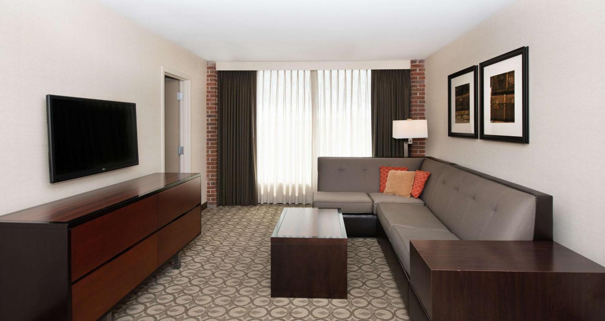 Doubletree Hotel & Suites Charleston Airport Βόρειο Τσάρλεστον Εξωτερικό φωτογραφία