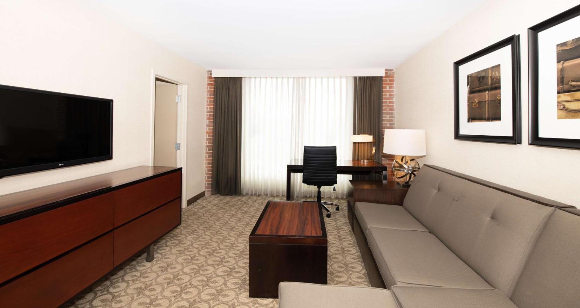 Doubletree Hotel & Suites Charleston Airport Βόρειο Τσάρλεστον Εξωτερικό φωτογραφία