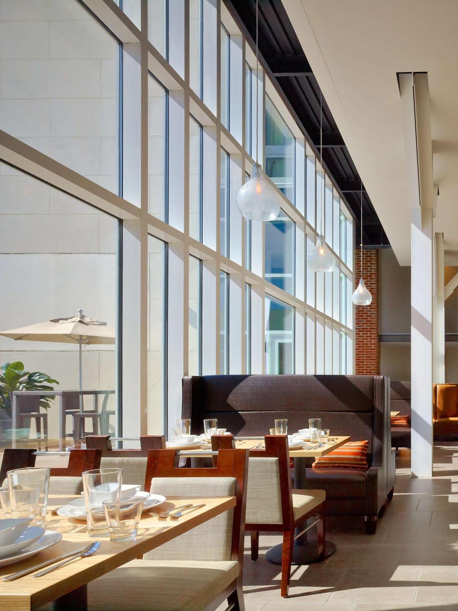 Doubletree Hotel & Suites Charleston Airport Βόρειο Τσάρλεστον Εξωτερικό φωτογραφία